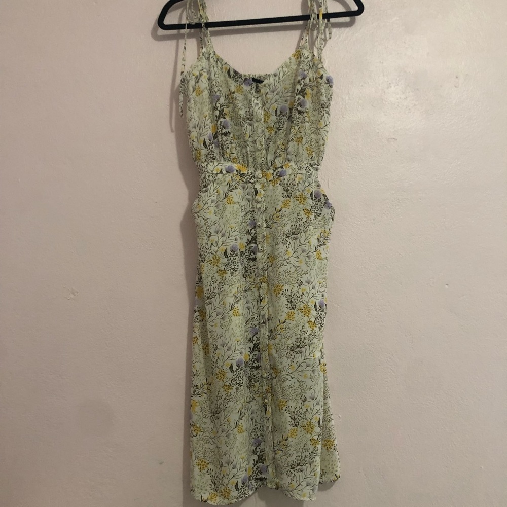 BEAUTIFUL FLORAL DRESS